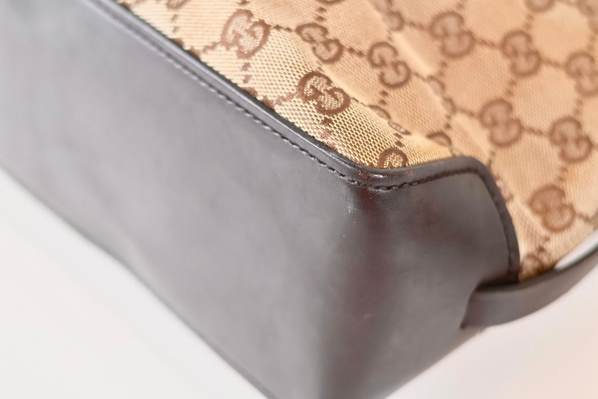 Gucci handbag monogram