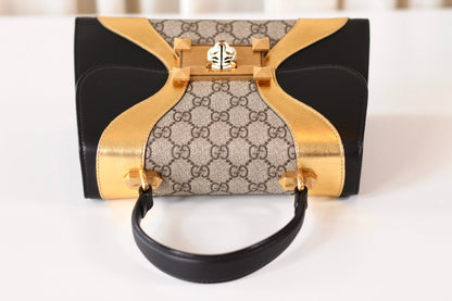 Gucci Tiger top handle