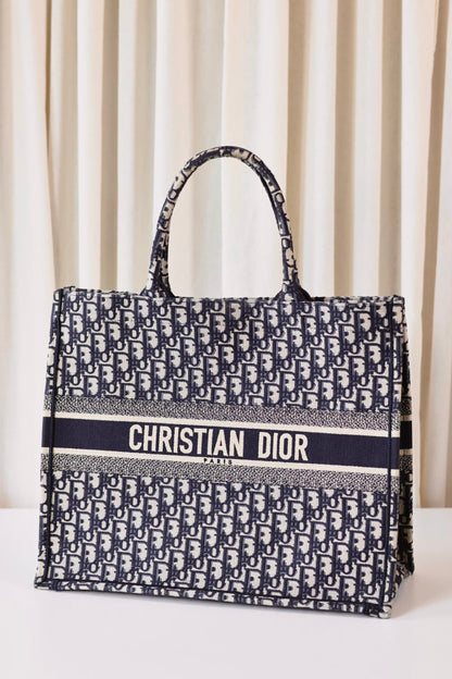 Dior book tote Oblique