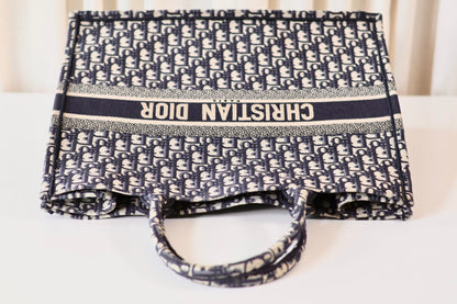 Dior book tote Oblique