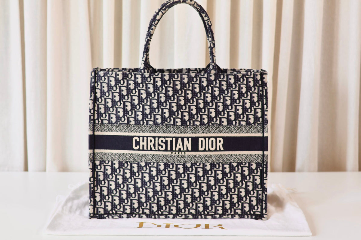 Dior book tote Oblique