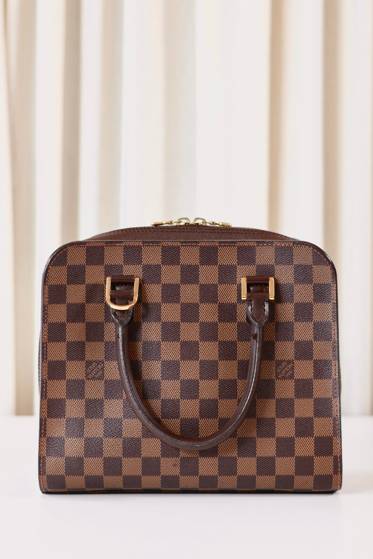 Louis Vuitton handbag damier ebene
