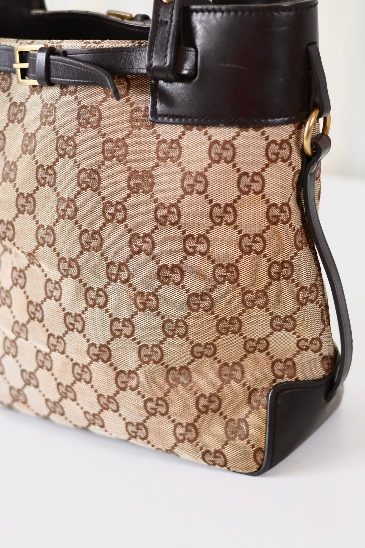 Gucci handbag monogram