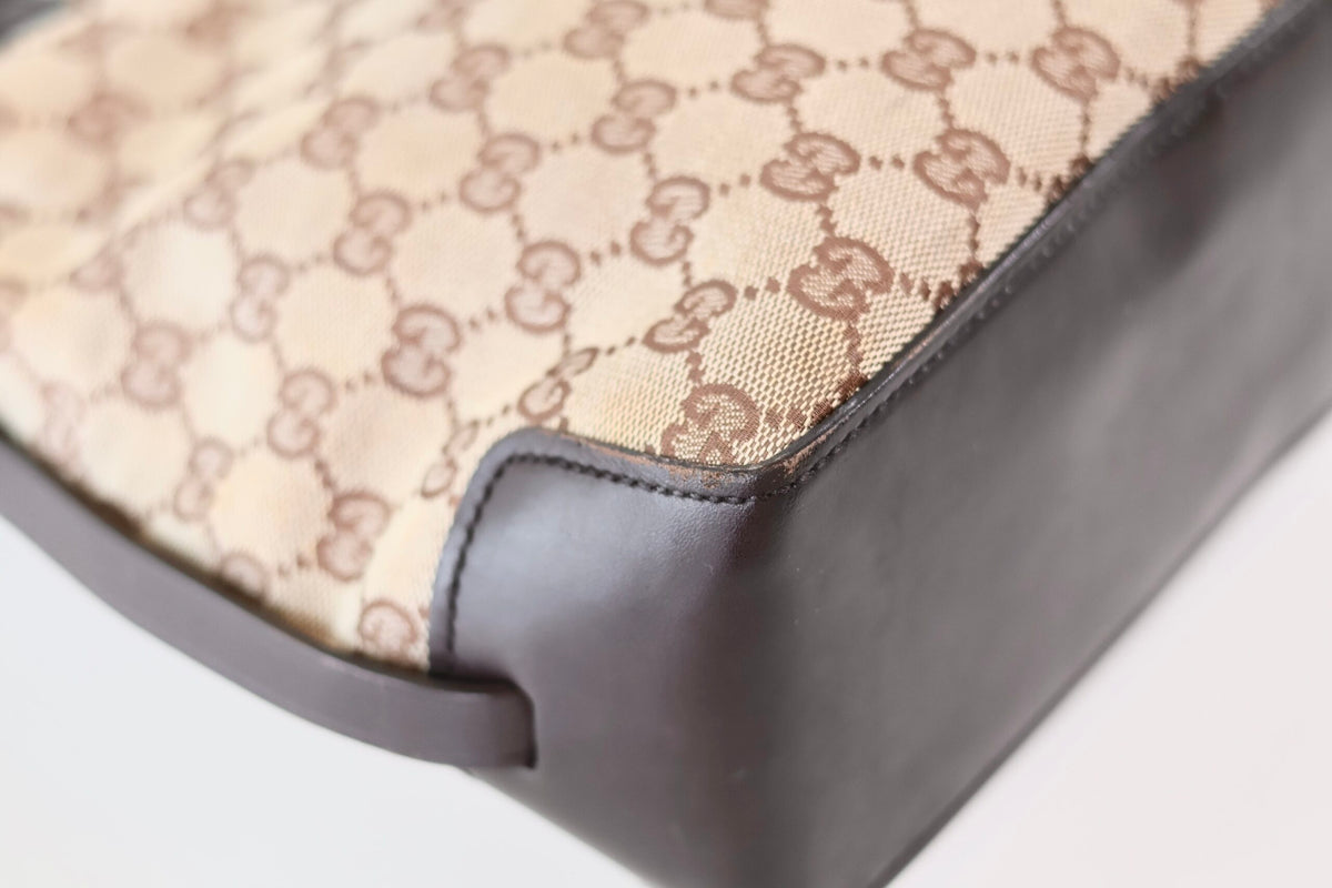 Gucci handbag monogram