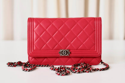 Chanel wallet on chain pink