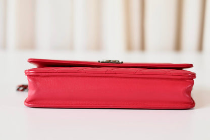 Chanel wallet on chain pink