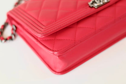 Chanel wallet on chain pink