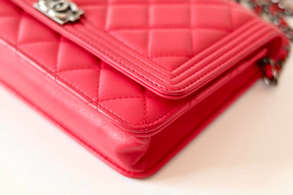 Chanel wallet on chain pink