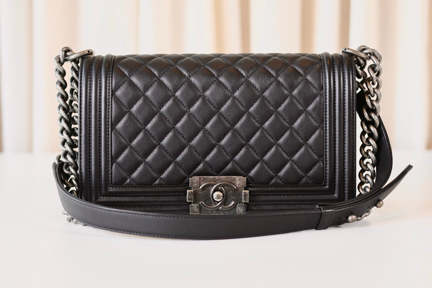 Chanel boy bag medium black