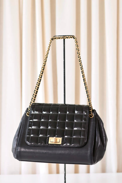 Chanel Reissue shoulder bag black