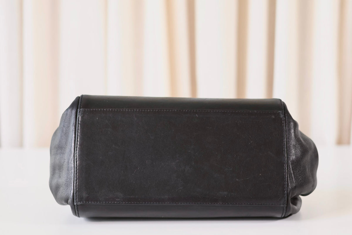 Chanel Reissue shoulder bag black
