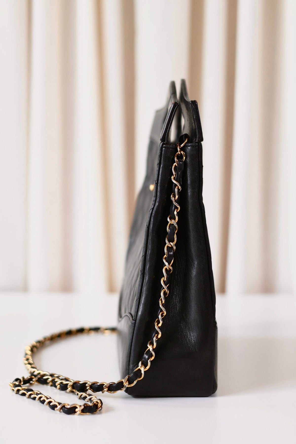 Chanel vintage 31 black