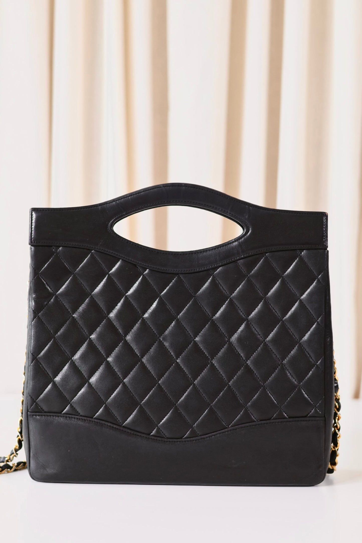 Chanel vintage 31 black