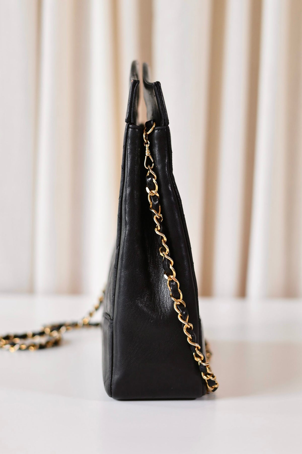 Chanel vintage 31 black