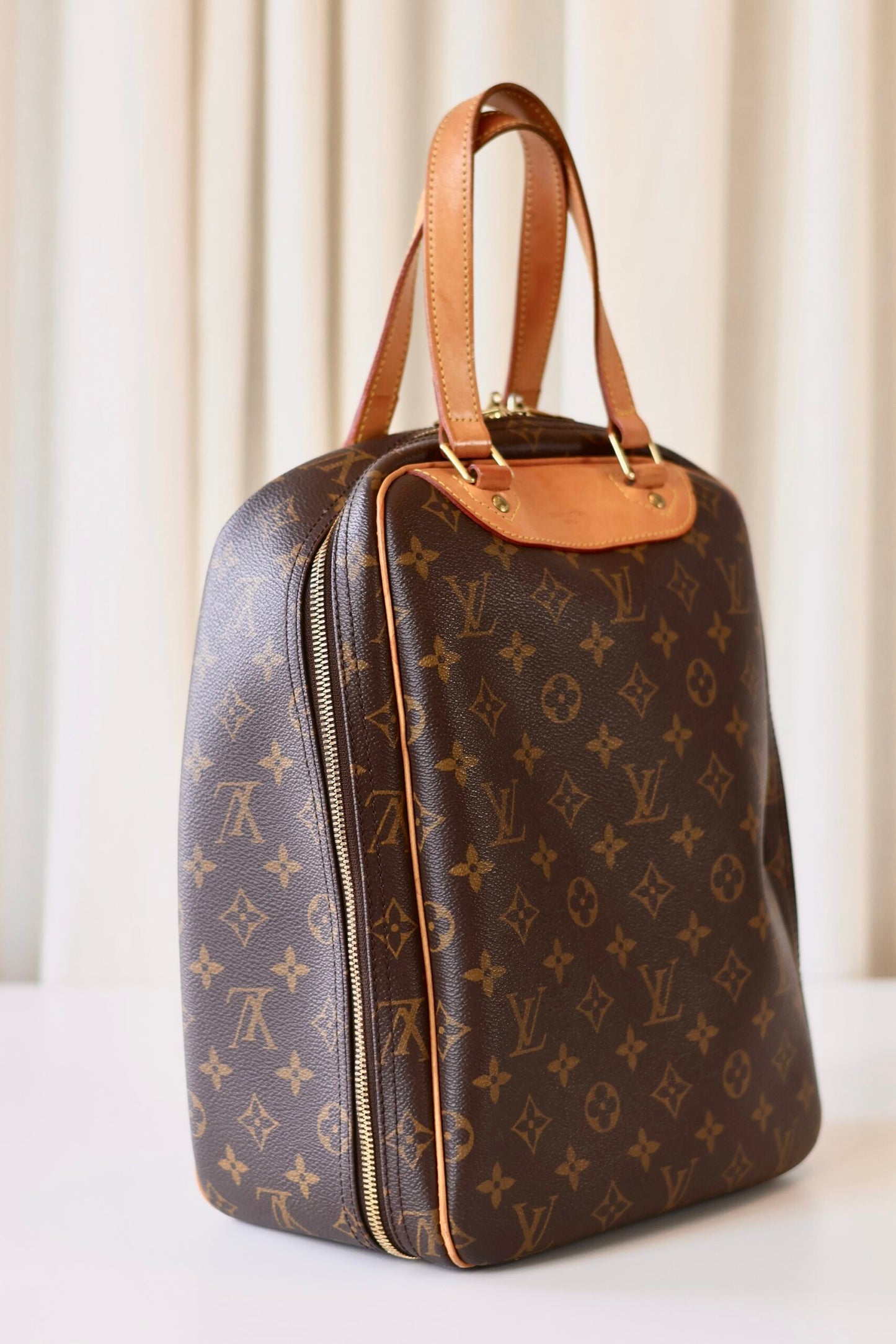 Louis Vuitton Deauville Vertical monogram