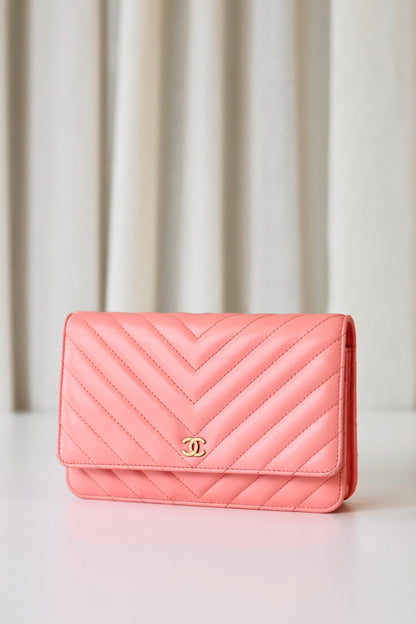 Chanel pink wallet on chain