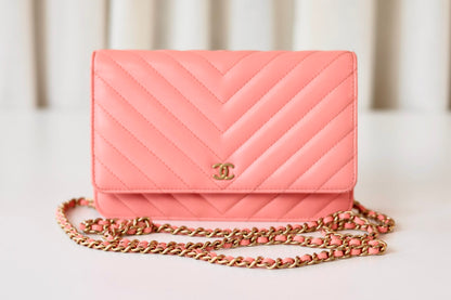 Chanel pink wallet on chain