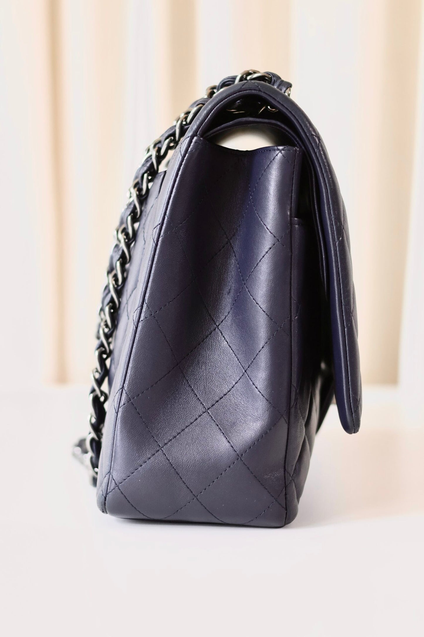 Chanel classic Jumbo Maxi navy