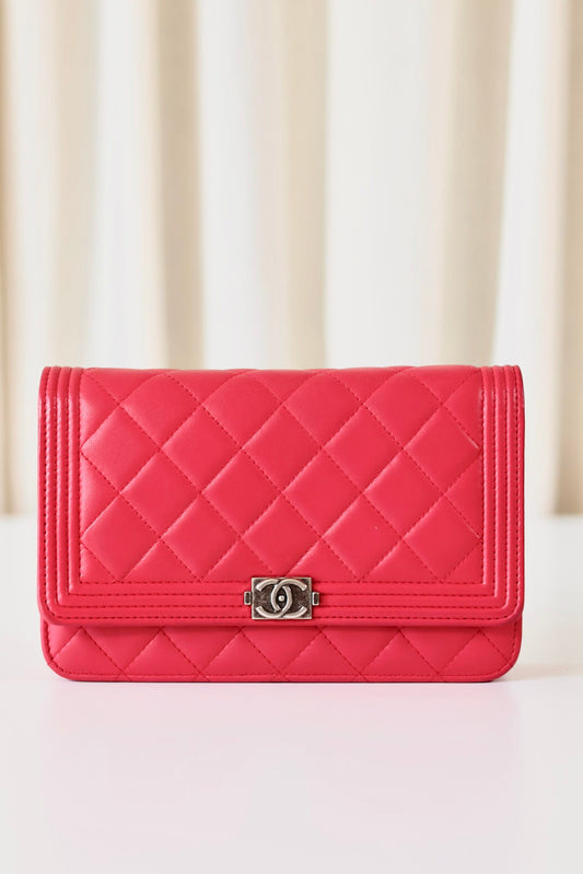 Chanel wallet on chain pink