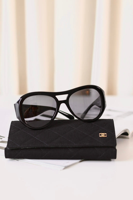 Chanel sunglasses black - red