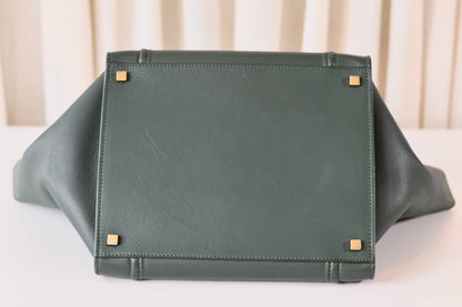 Celine Luggage Phantom green
