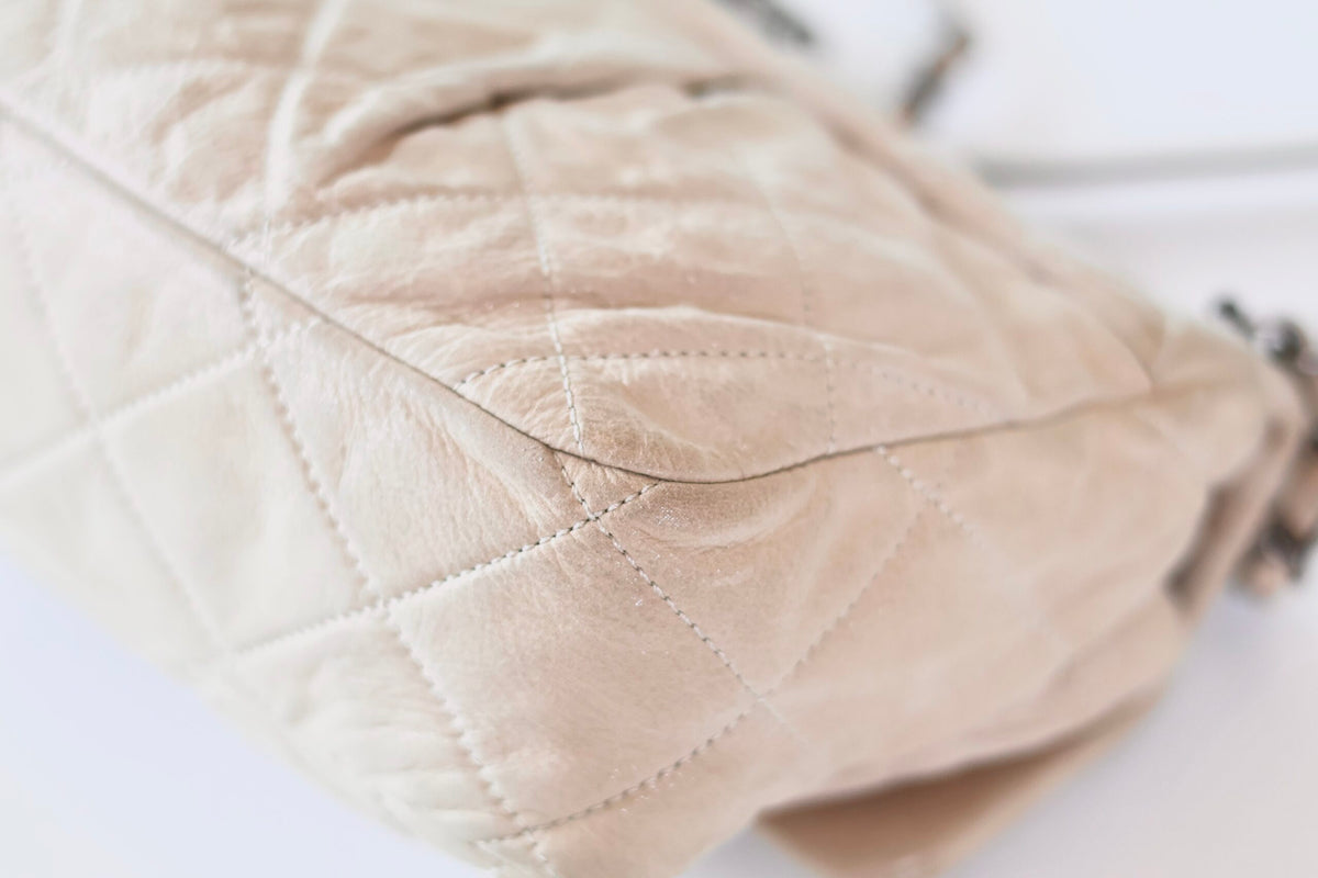 Chanel single flap bag beige