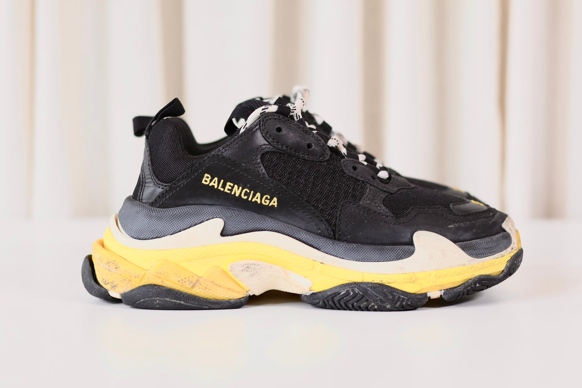 Balenciaga Triple S Black