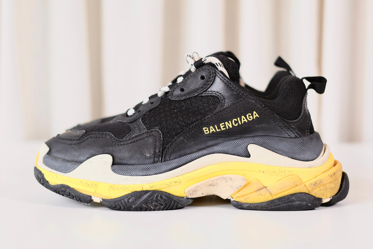 Balenciaga Triple S Black