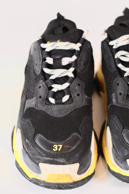 Balenciaga Triple S Black