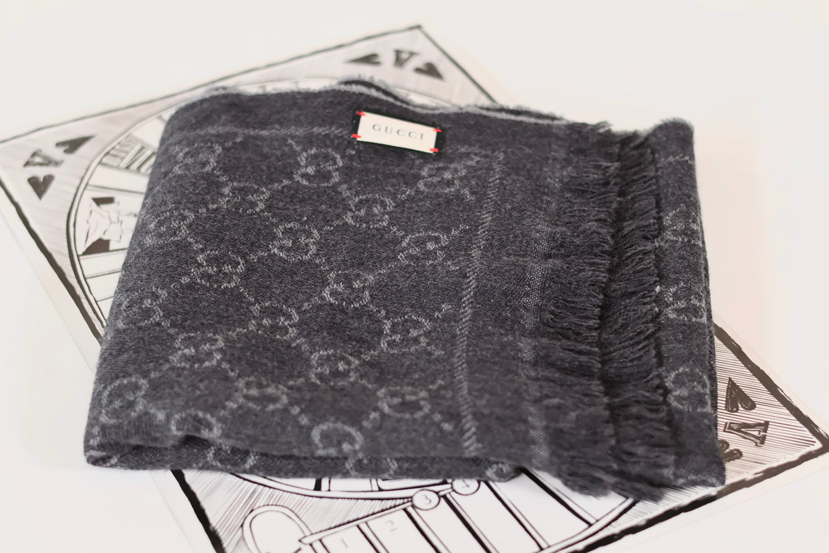 Gucci GG Scarf Grey