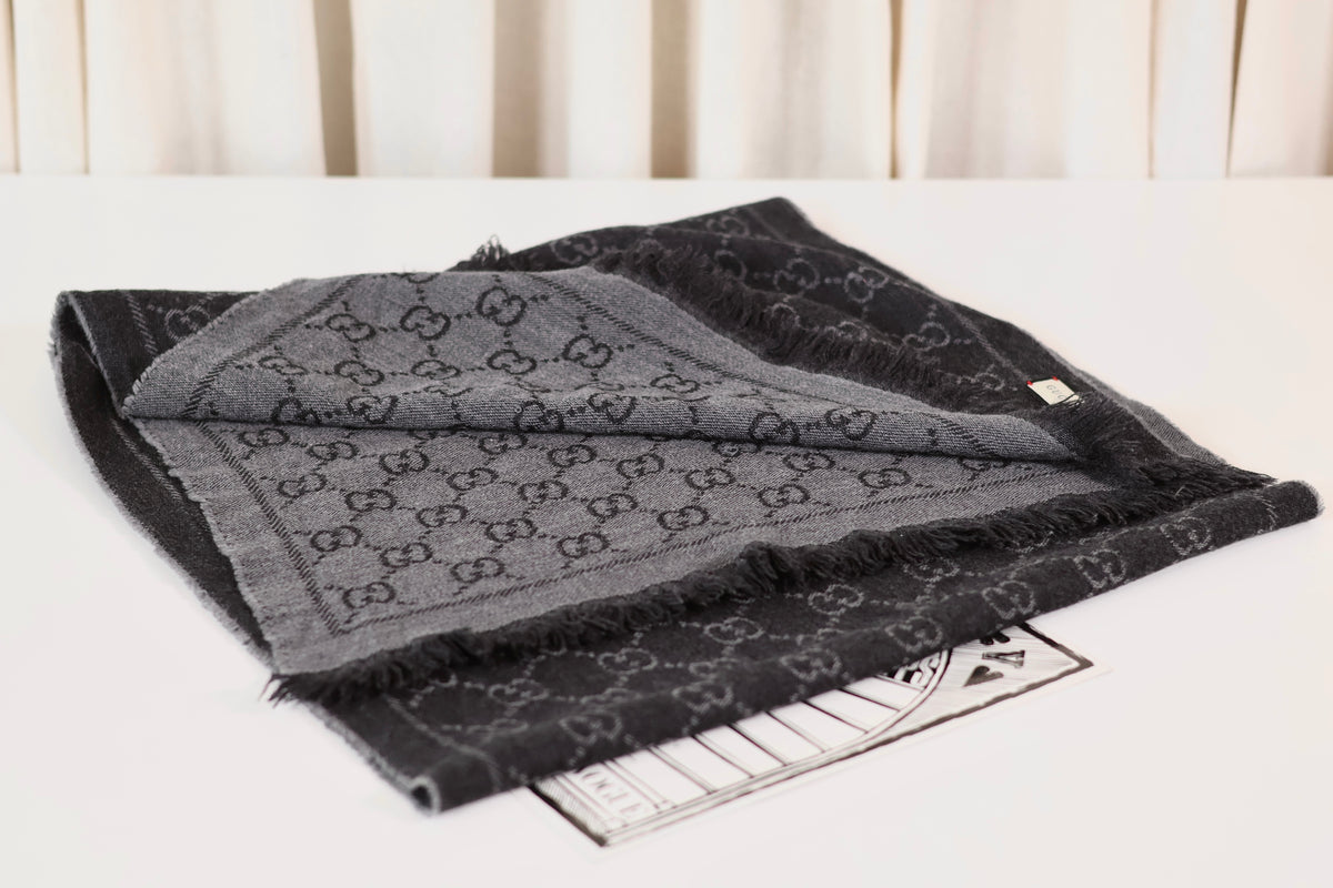 Gucci GG Scarf Grey