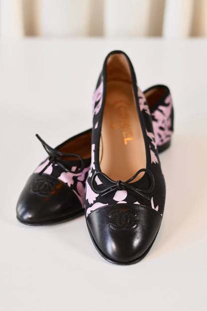Chanel ballerina black