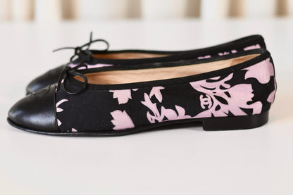 Chanel ballerina black