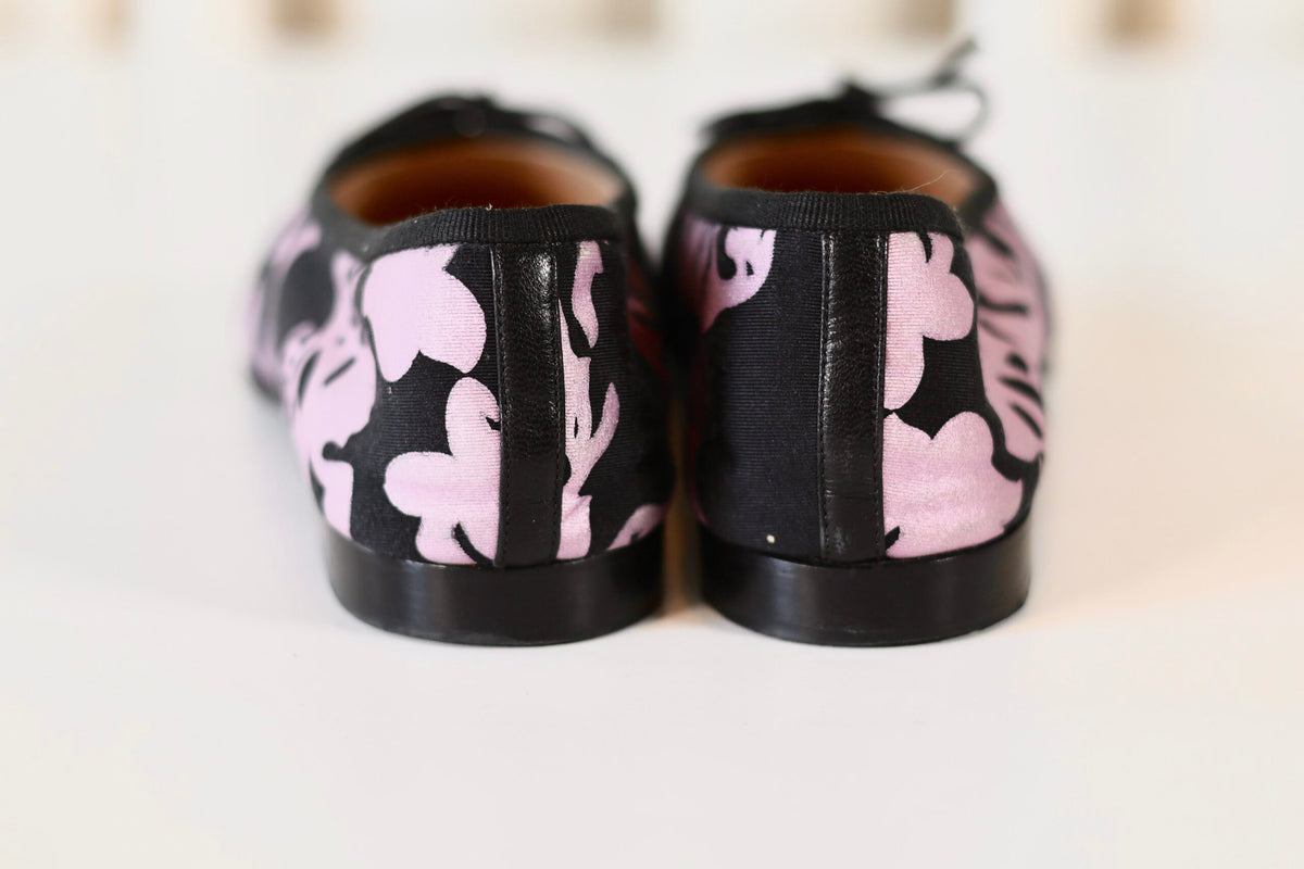 Chanel ballerina black