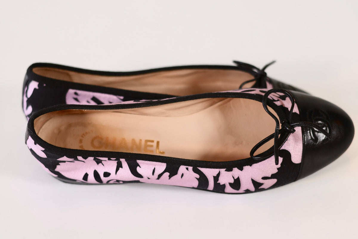 Chanel ballerina black