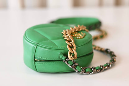 Chanel 19 crossbody