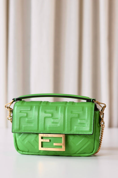 Fendi baquette mini green