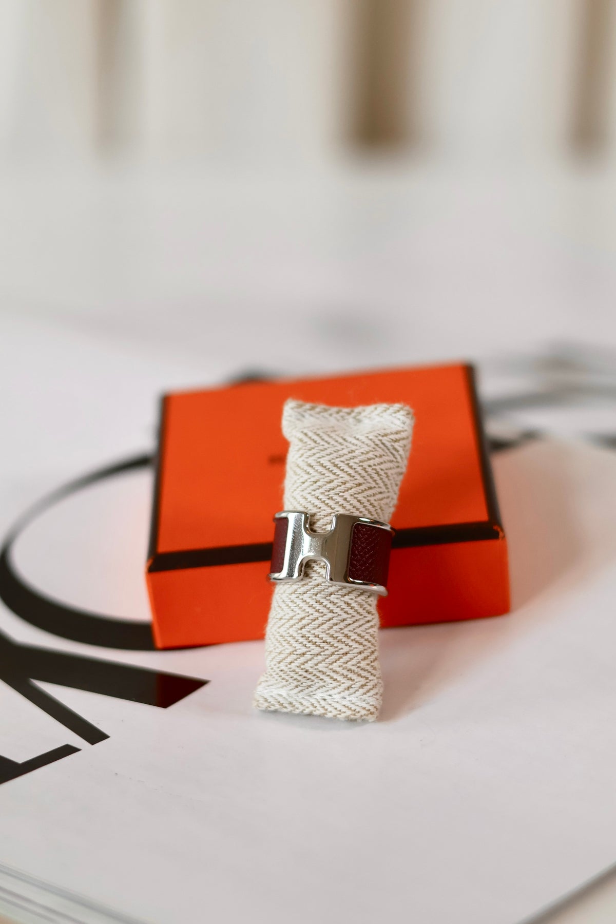 Hermes H ring bordeaux