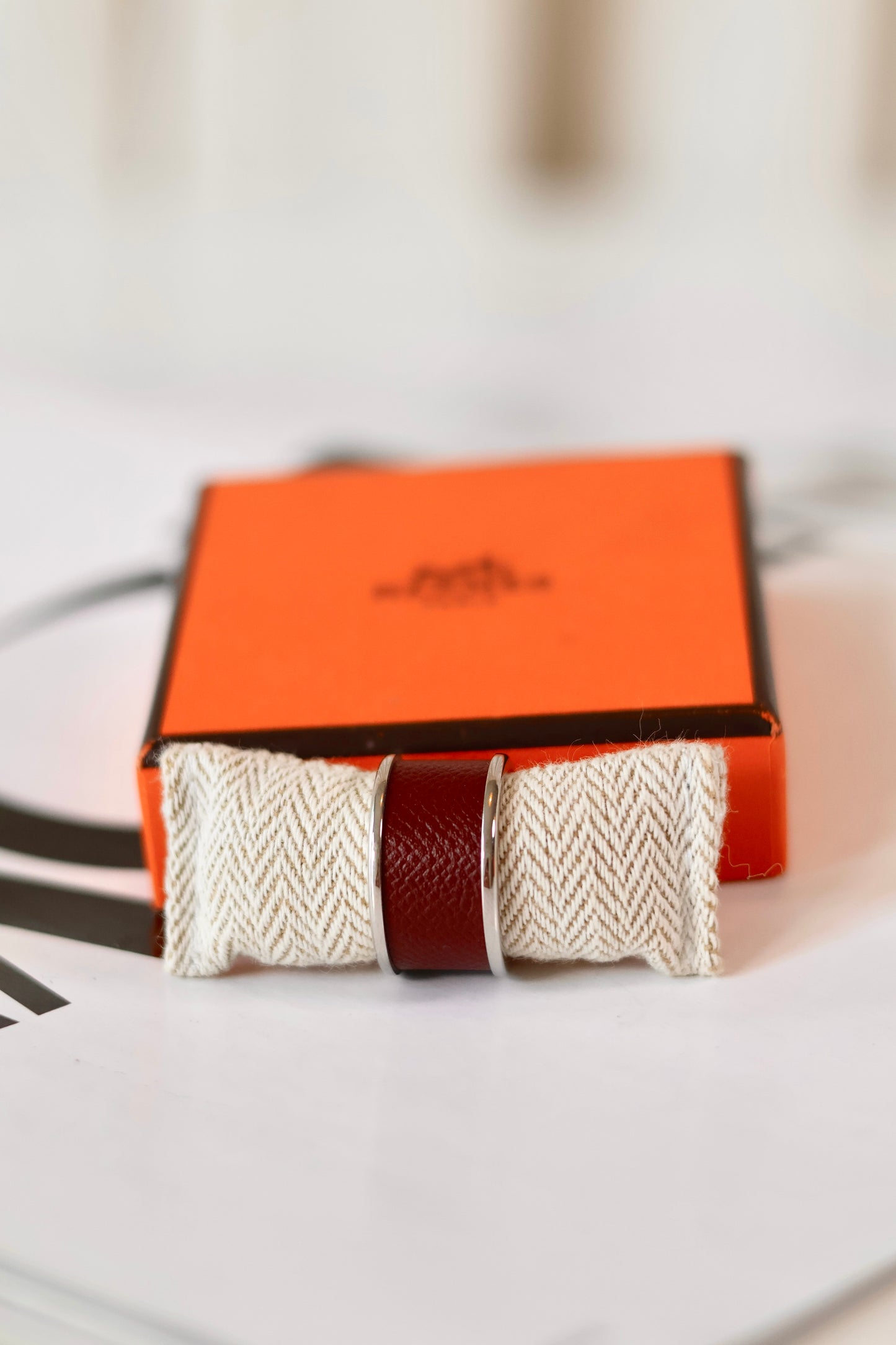 Hermes H ring bordeaux