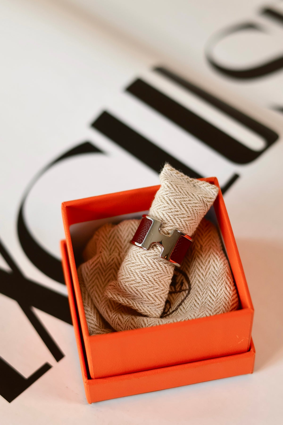 Hermes H ring bordeaux