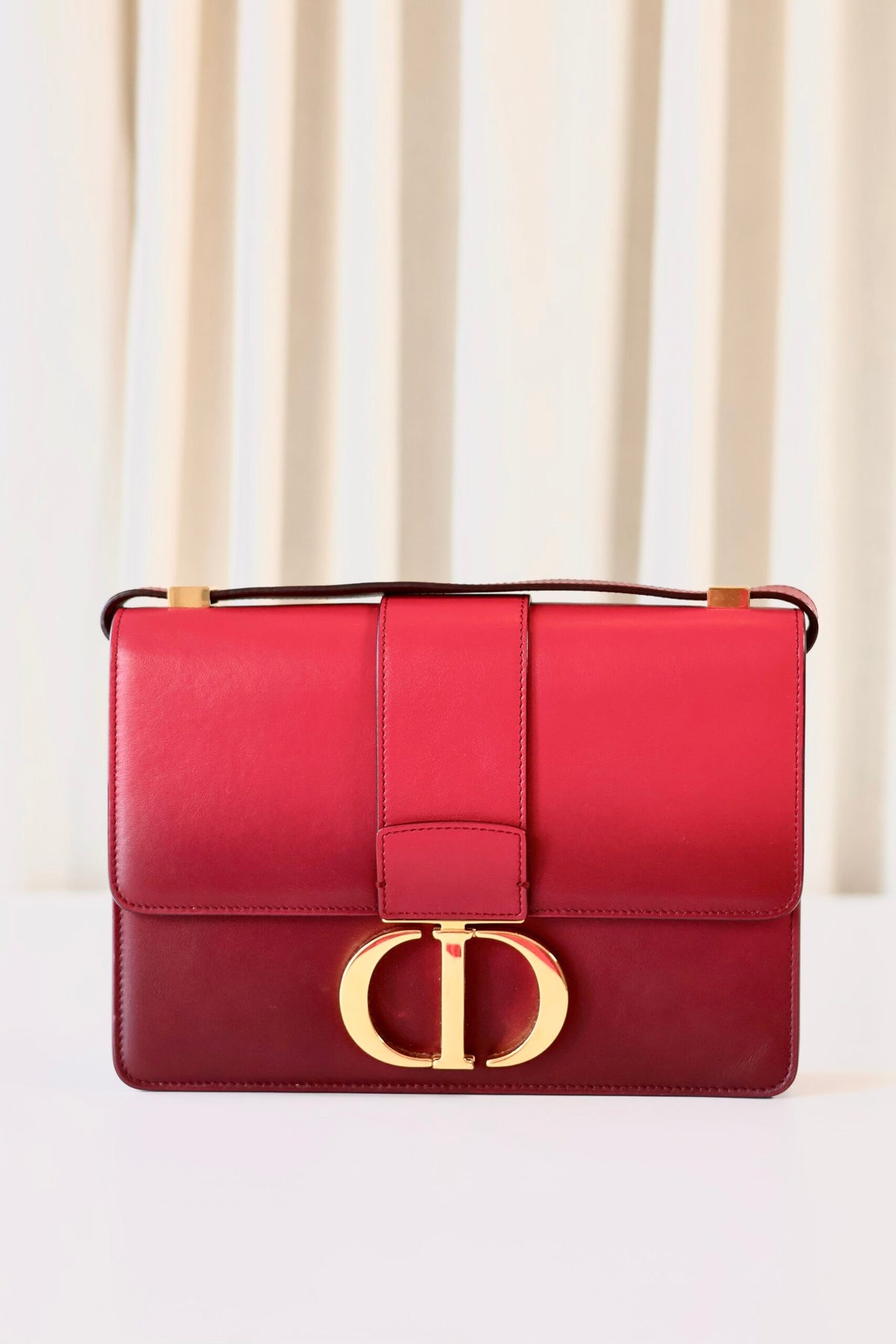 Dior Montaigne 30 red