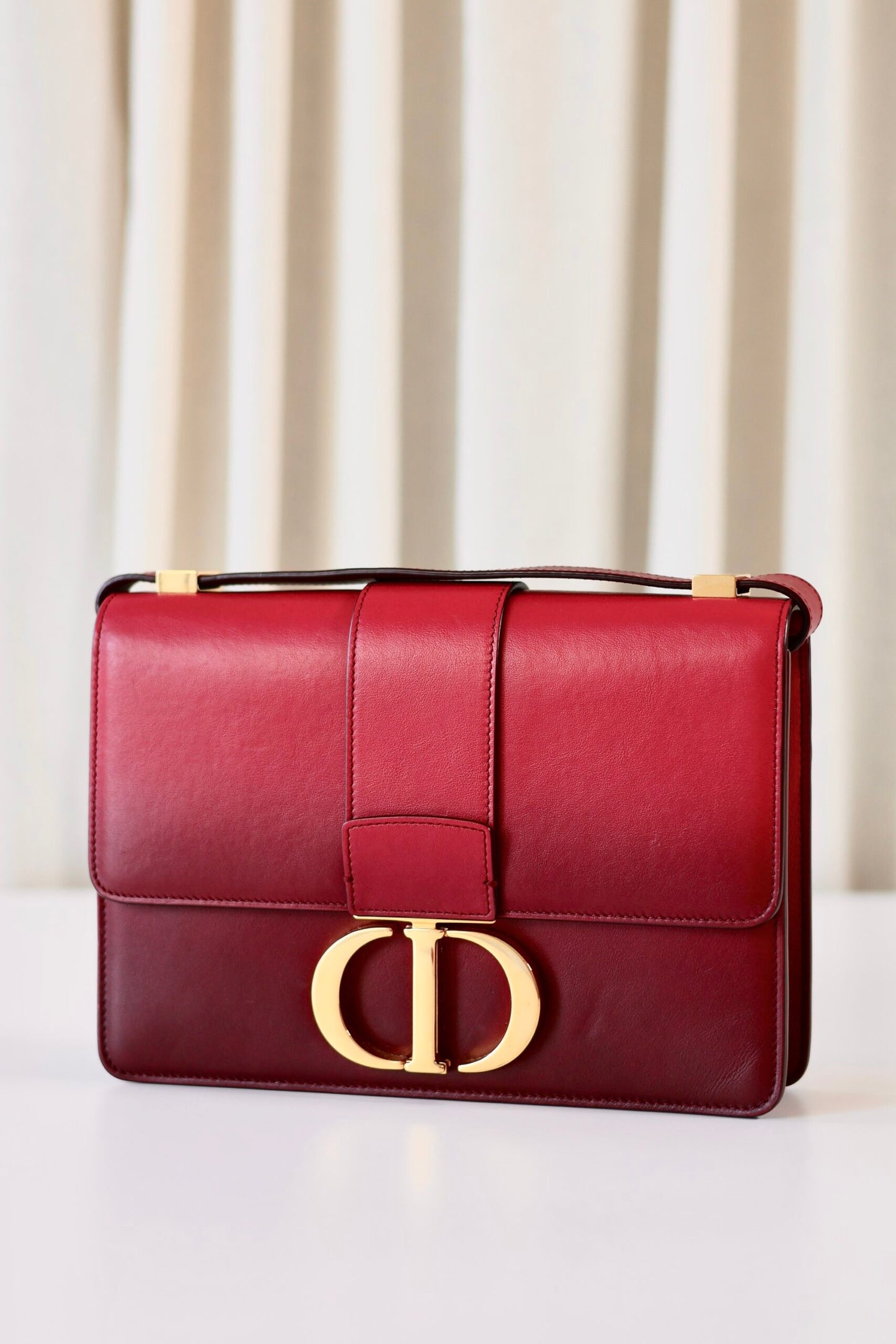 Dior Montaigne 30 red