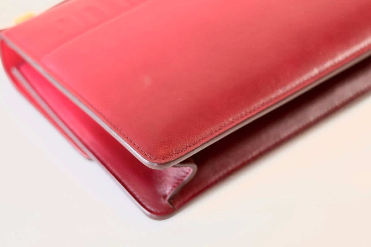 Dior Montaigne 30 red