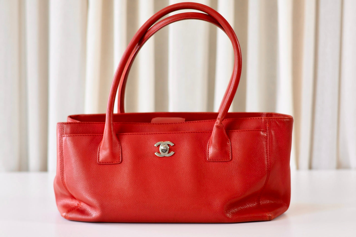 Chanel executive tote bag small