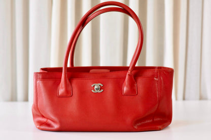 Chanel executive tote bag small
