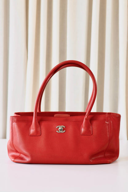 Chanel executive tote bag small