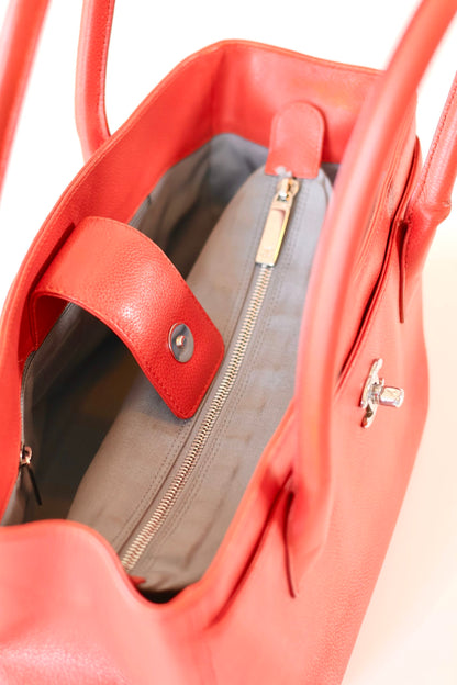 Chanel executive tote bag small