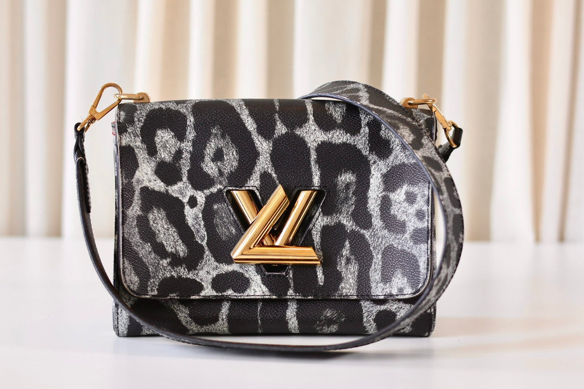 Louis Vuitton Twist leopard
