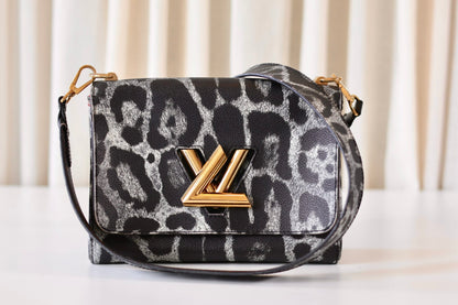 Louis Vuitton Twist leopard