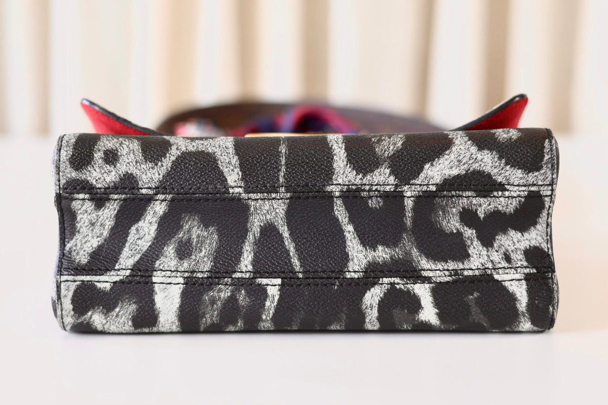 Louis Vuitton Twist leopard